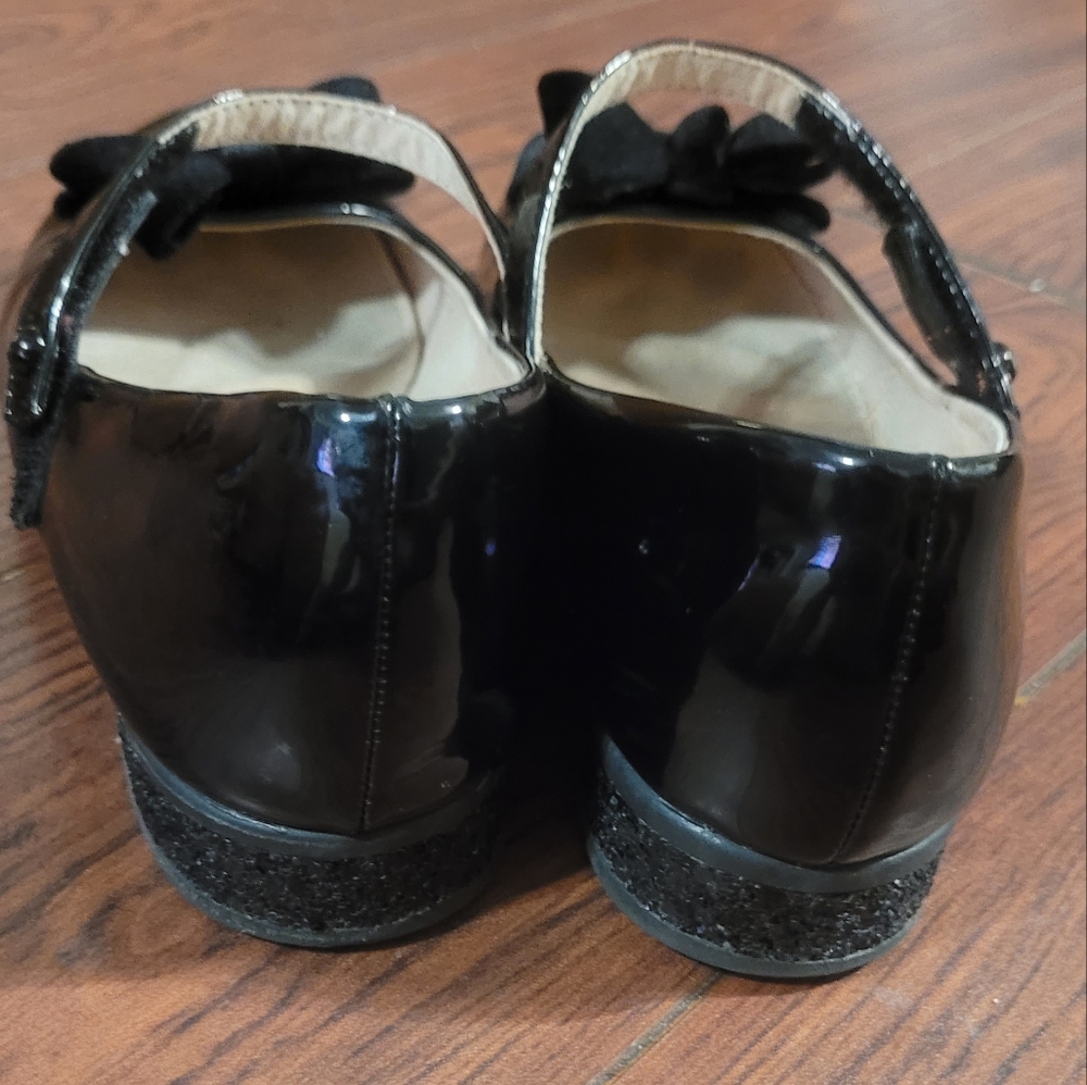 Nordstrom Black Kids Shoes with Bow Size 5 - Picture 4 of 5